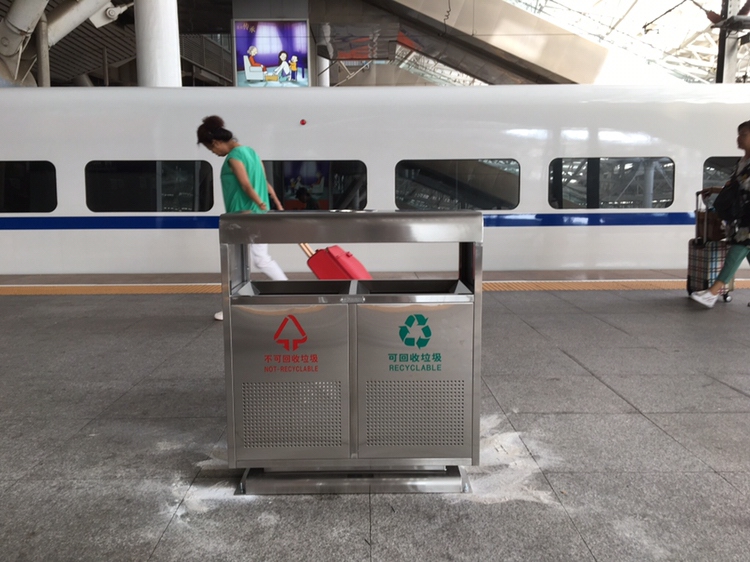 不銹鋼垃圾桶 不銹鋼垃圾桶